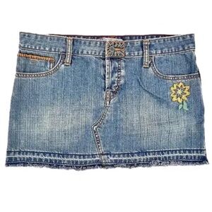 Levi's Strauss Skirt Juniors 11 (Women's 8) Y2K Denim Embroidered Mini Festival